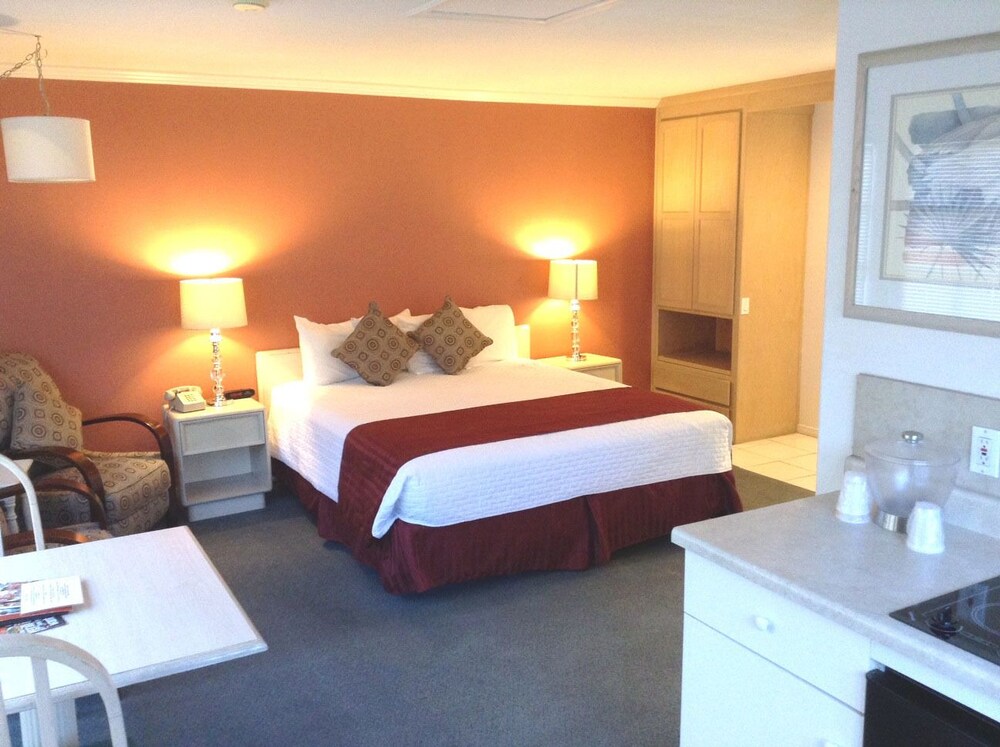 In-Room Kitchenette