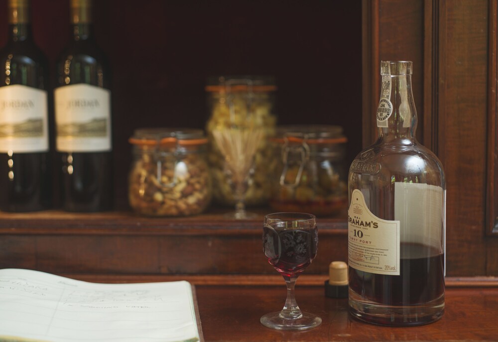 Hotel Bar