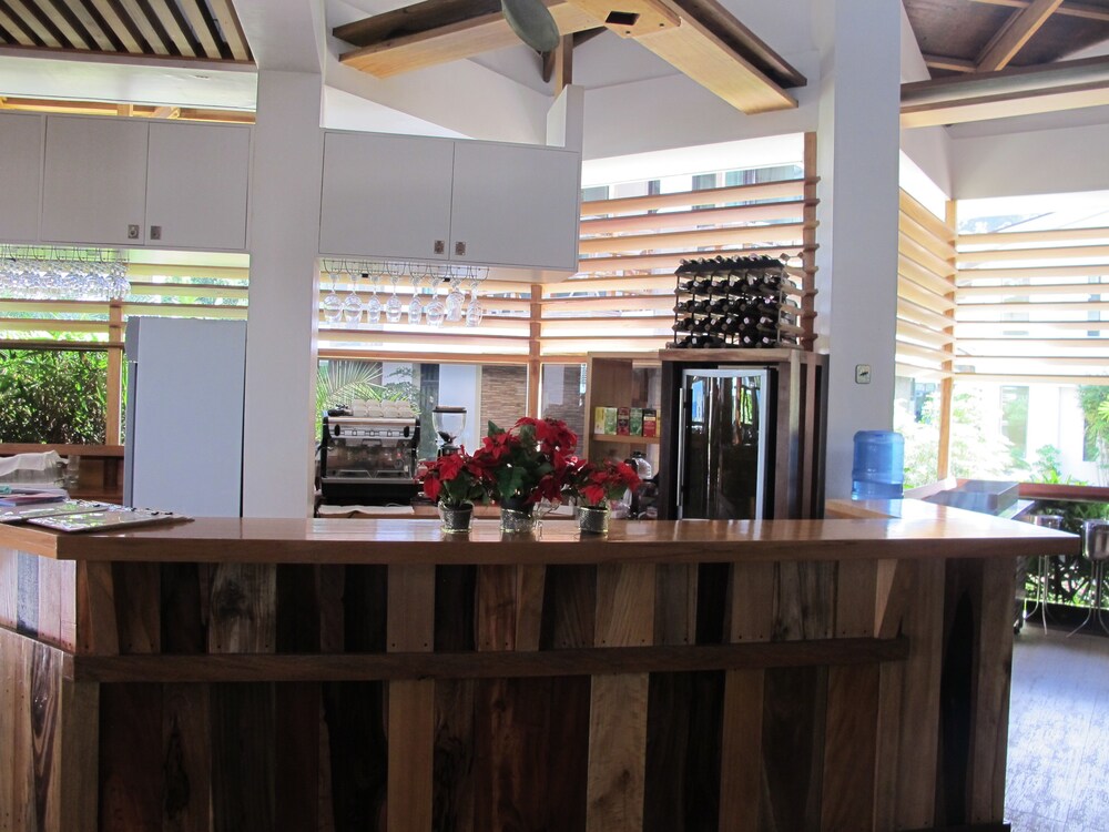 Hotel Bar