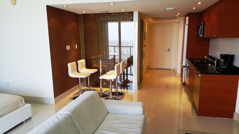 Studio - Guestroom