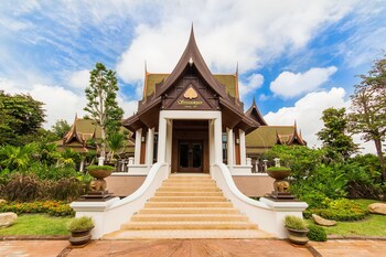 Hotel Front