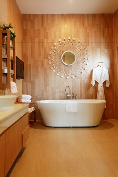 Jetted Tub