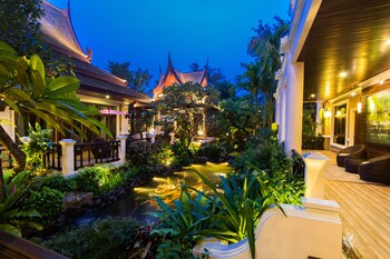 Courtyard View