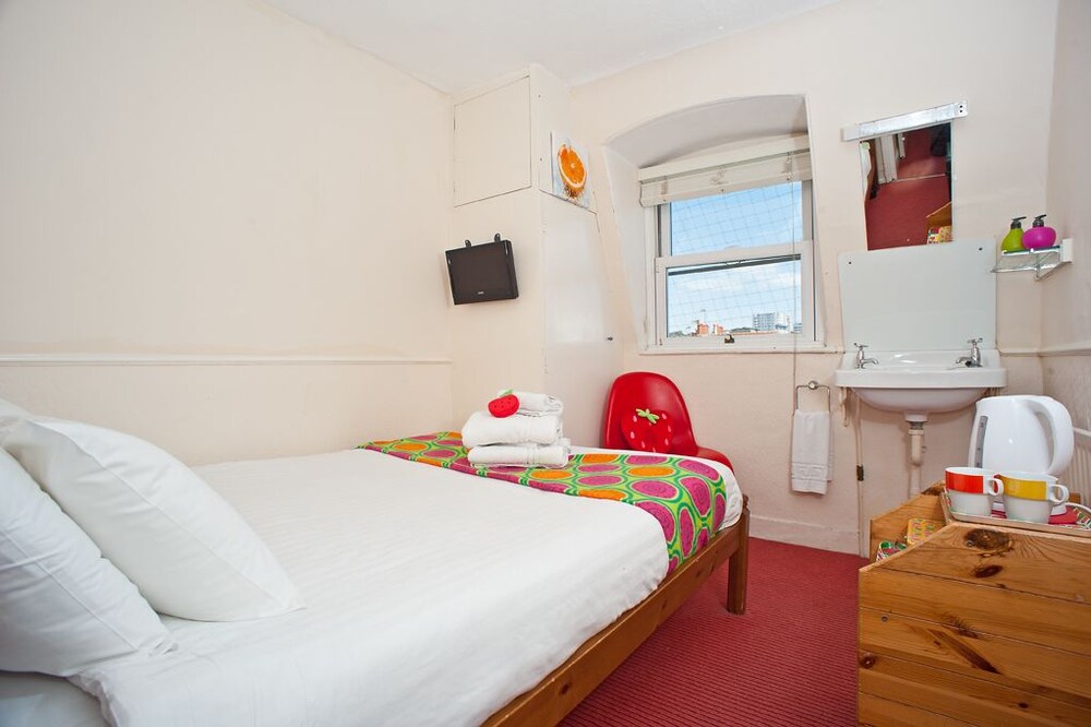Guestroom