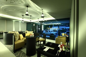 Hotel Bar