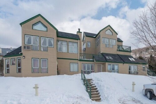 Condo, 1 Bedroom, Fireplace - Featured Image