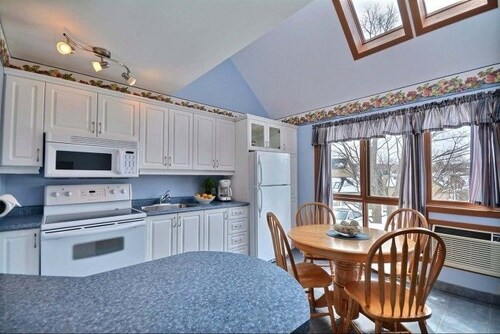 Condo, 1 Bedroom, Fireplace - In-Room Kitchen