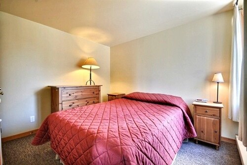 Condo, 1 Bedroom, Fireplace - Guestroom