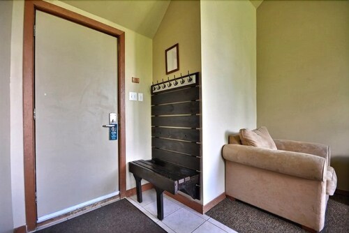 Condo, 1 Bedroom, Fireplace - Living Room