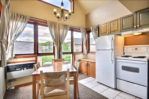 Condo, 1 Bedroom, Fireplace - In-Room Kitchen