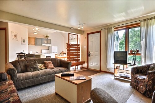 Condo, 1 Bedroom, Fireplace - Living Room