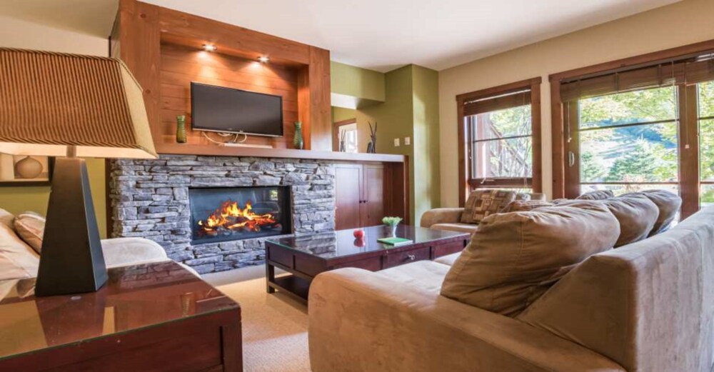 Condo, 2 Bedrooms - Living Room
