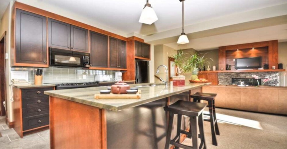 Condo, 3 Bedrooms - Living Area