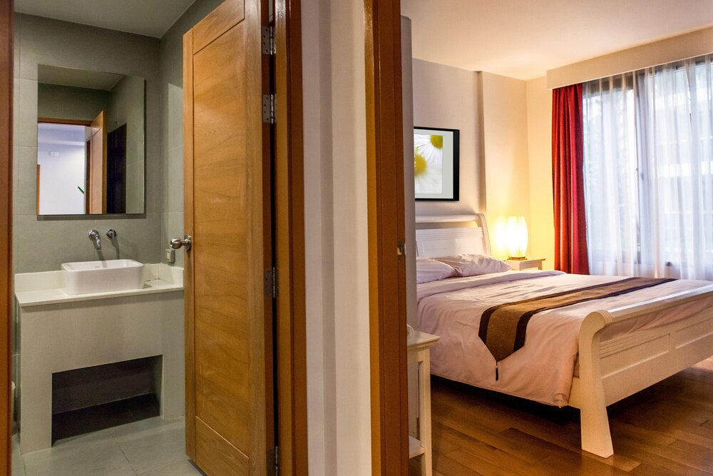 2 Bedrooms Apartment - Unit 7105 - Bathroom
