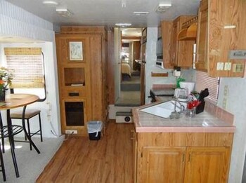 Caravan - Private Kitchenette