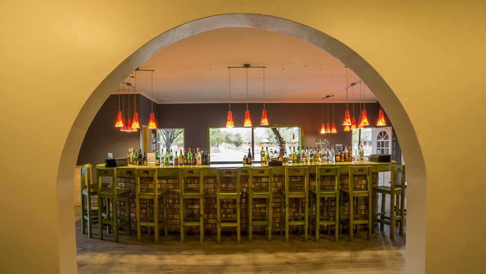 Hotel Bar