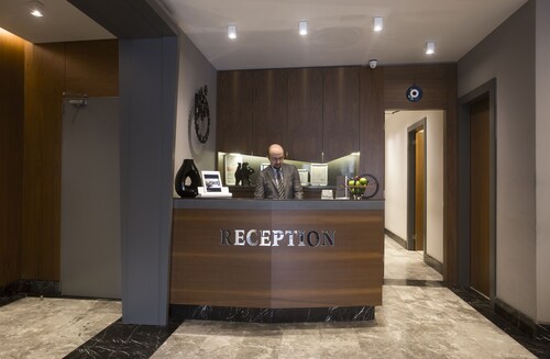 Zeniva Hotel