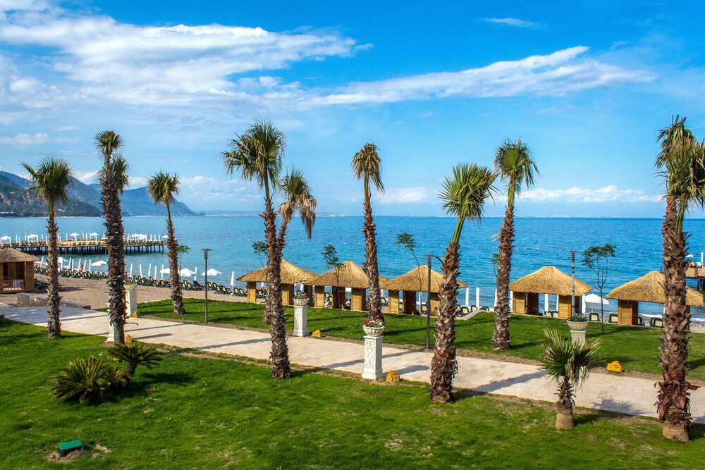 Beach/Ocean View