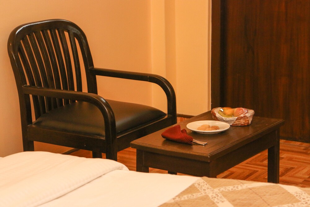 Room Service - Dining