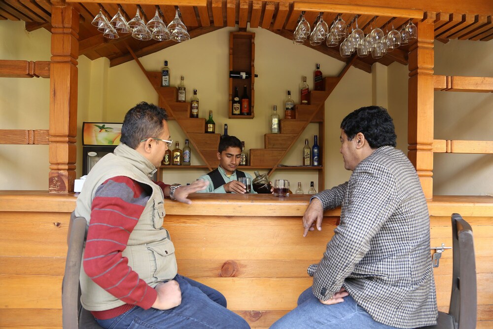 Hotel Bar