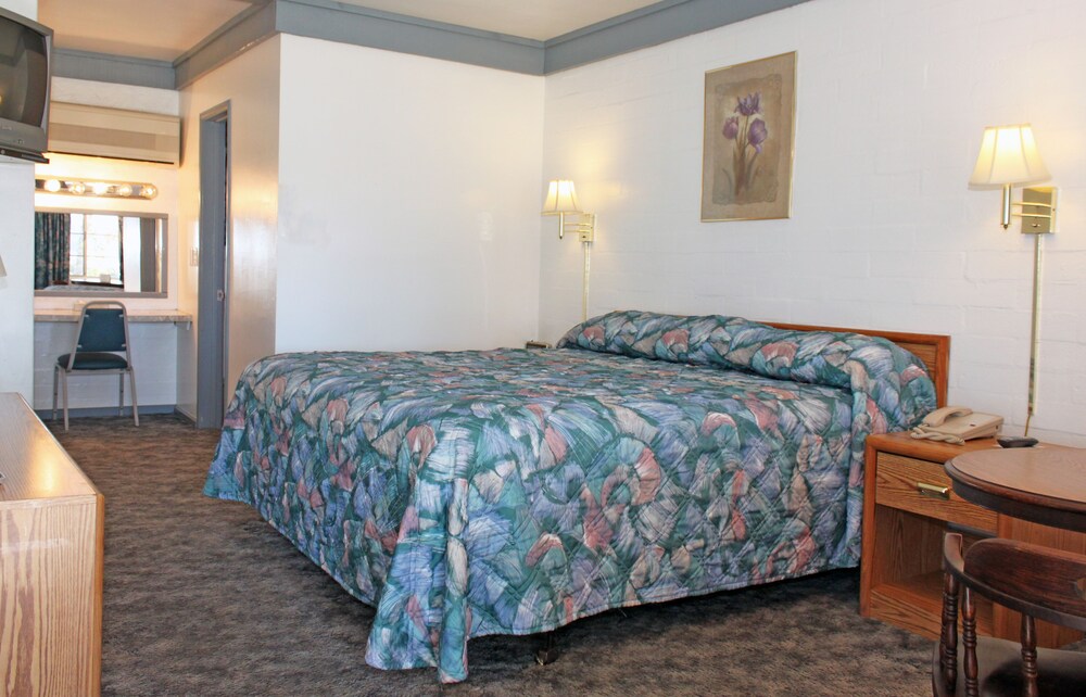 Standard Room, 1 King Bed - Room