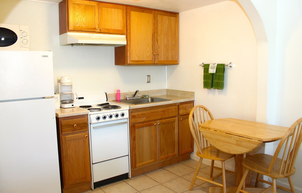 Deluxe Double Room, 2 Double Beds, Kitchenette - Private Kitchen