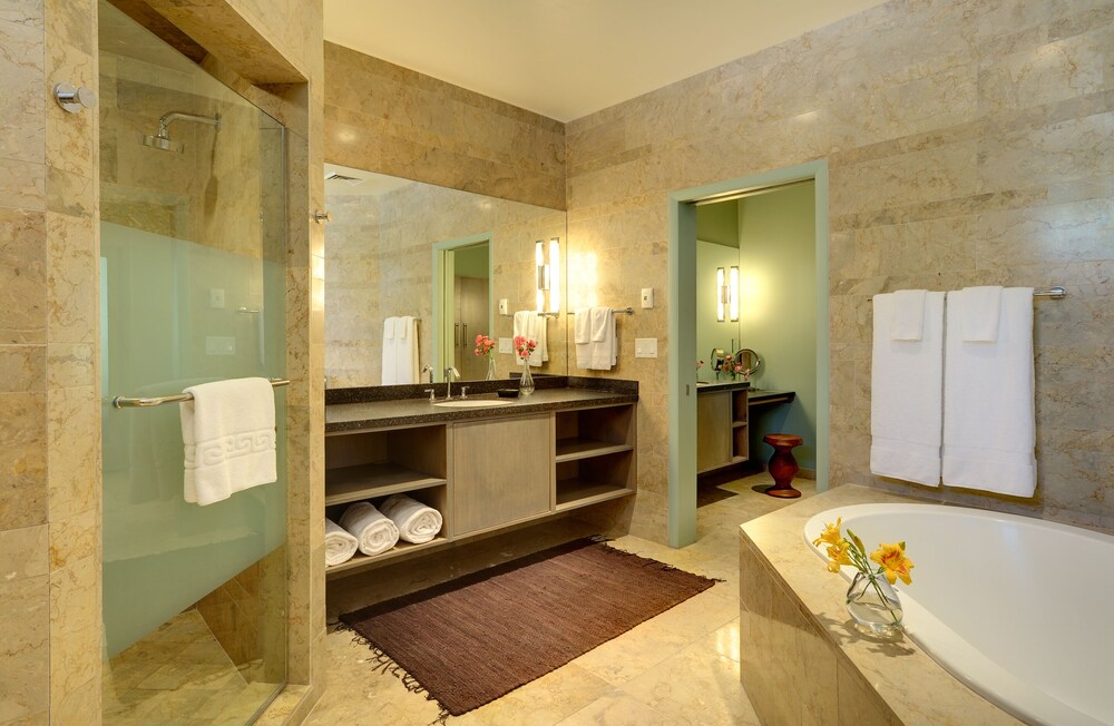 Jetted Tub