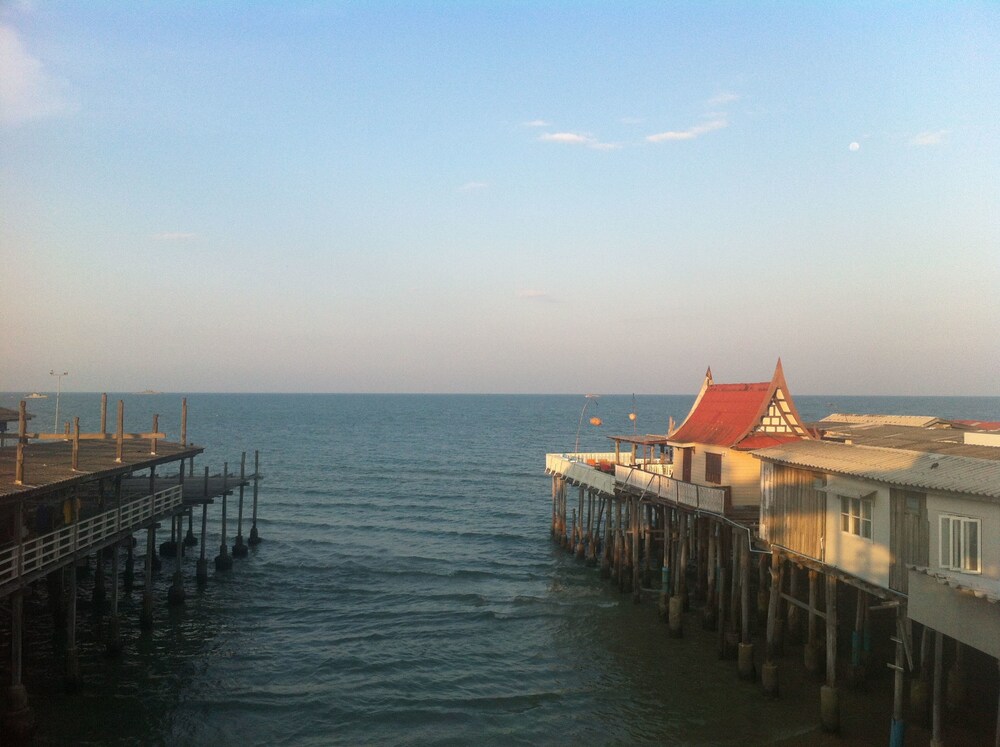 Beach/Ocean View