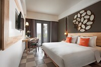 Deluxe Balcony Merapi View