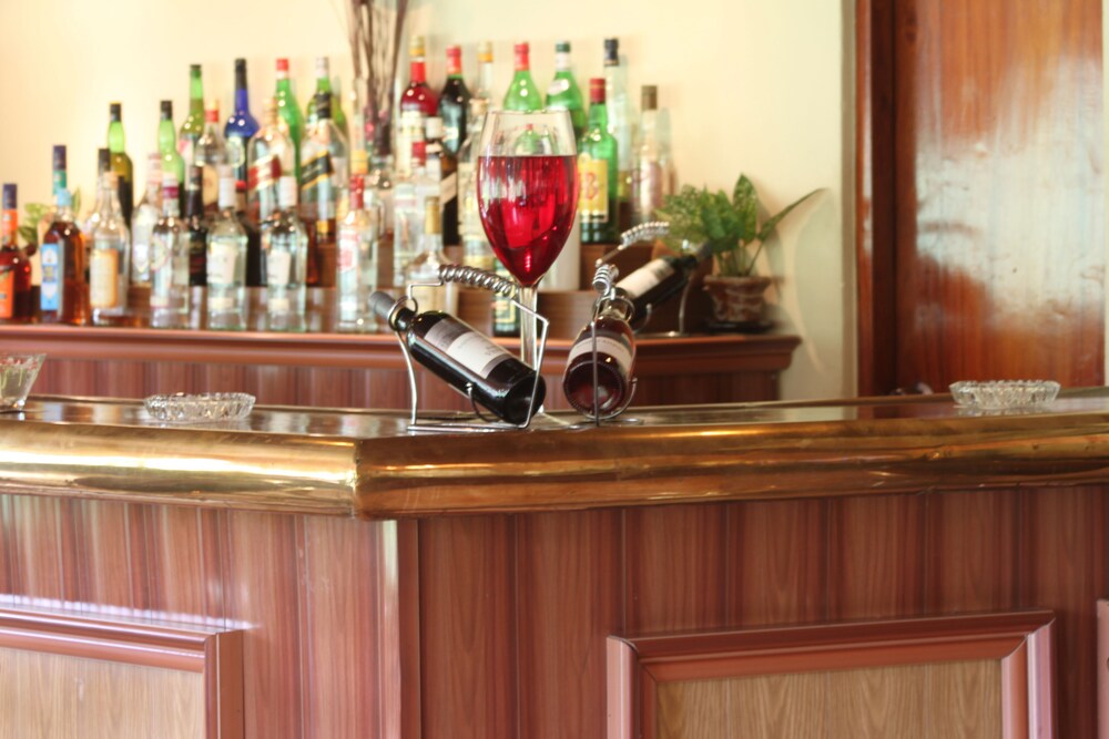 Hotel Bar