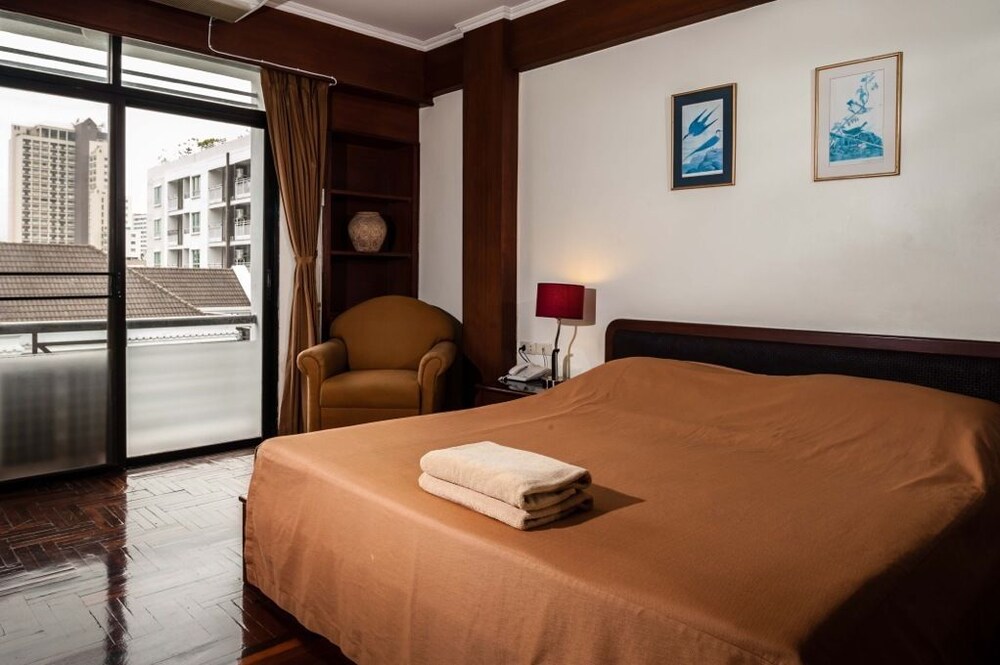 대표 사진 (Apartment, 1 Bedroom ( White Building) )