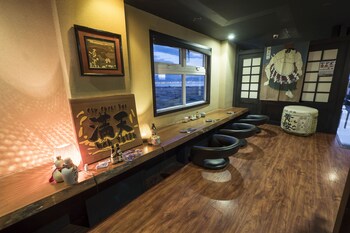 Hotel Bar