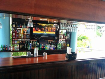 Hotel Bar