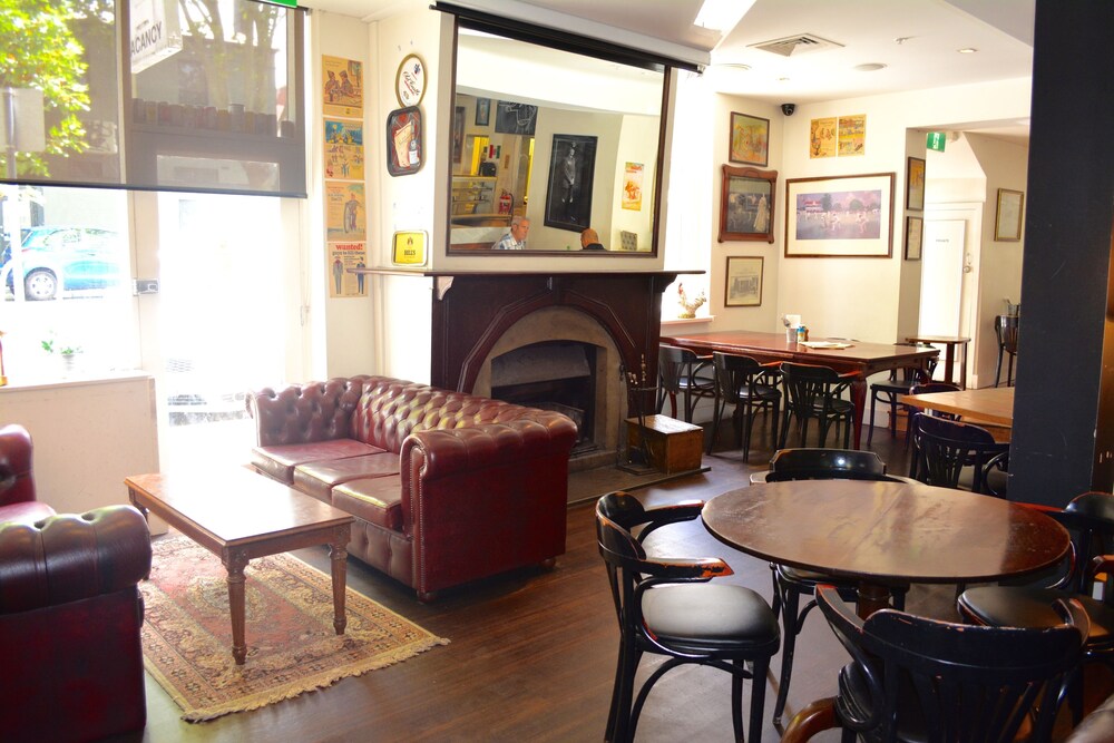 Hotel Bar
