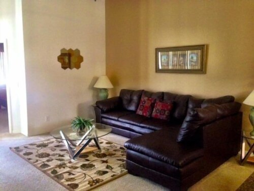 객실 (4 Bedroom Premium Pool Home)