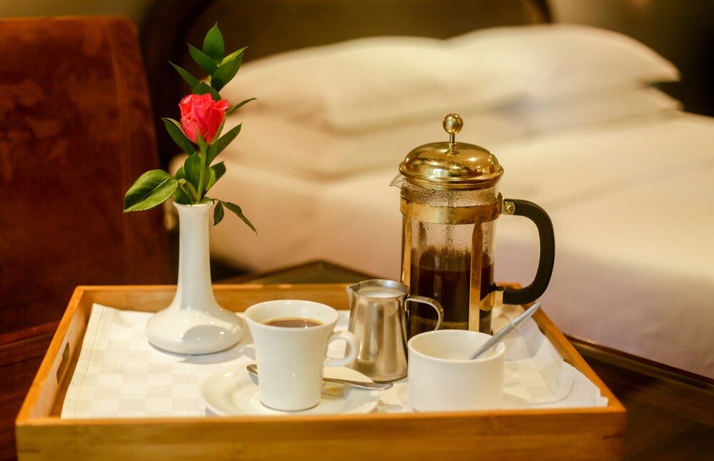 Room Service - Dining