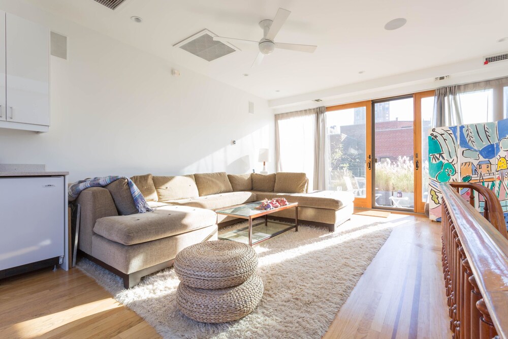 거실 (아파트, 침실 4개 (West 22nd Townhouse))