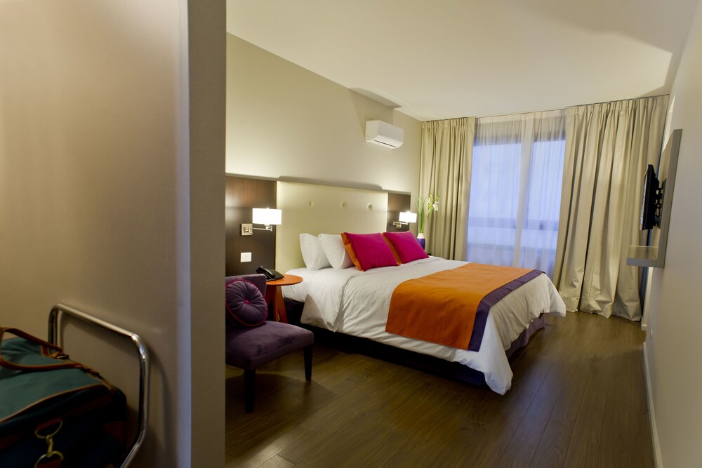 Habitación: Estudio superior