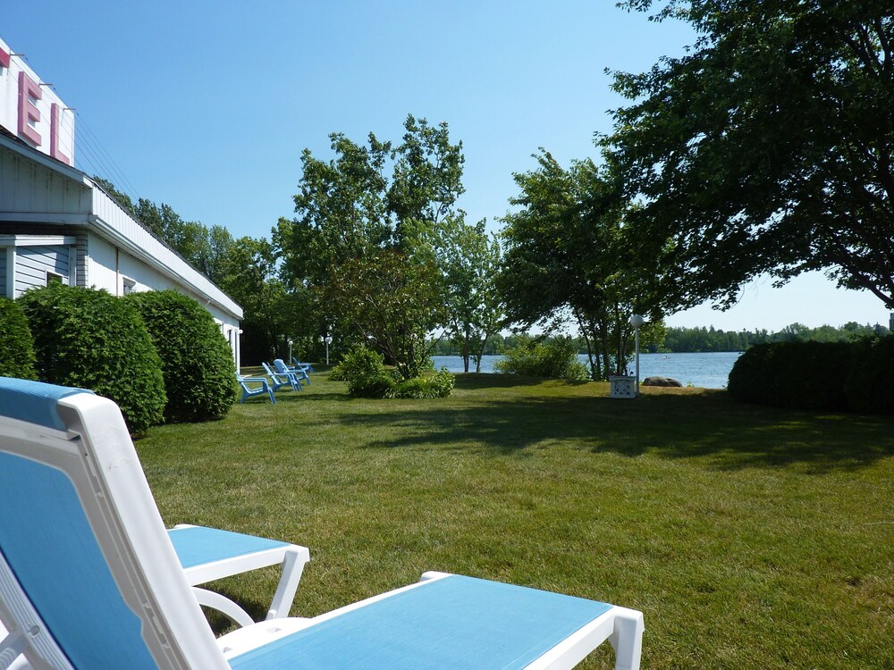 Sundeck