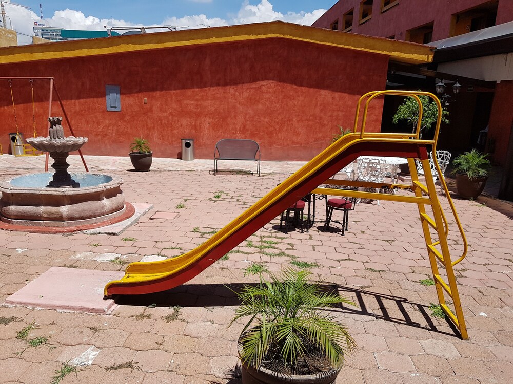 Childrens Play Area - Outdoor