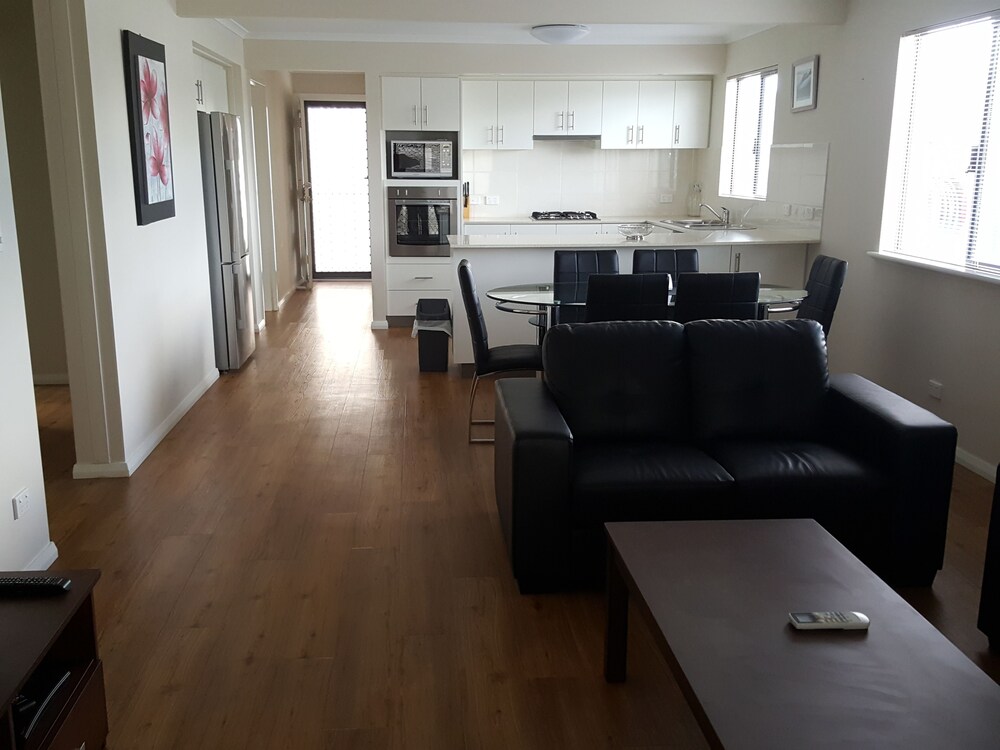 Deluxe Villa, 3 Bedrooms - Living Area