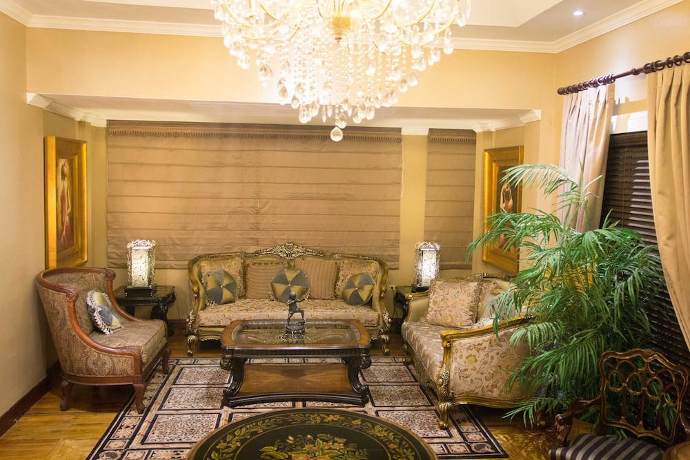 Executive Lounge