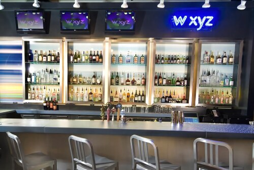 Hotel Bar