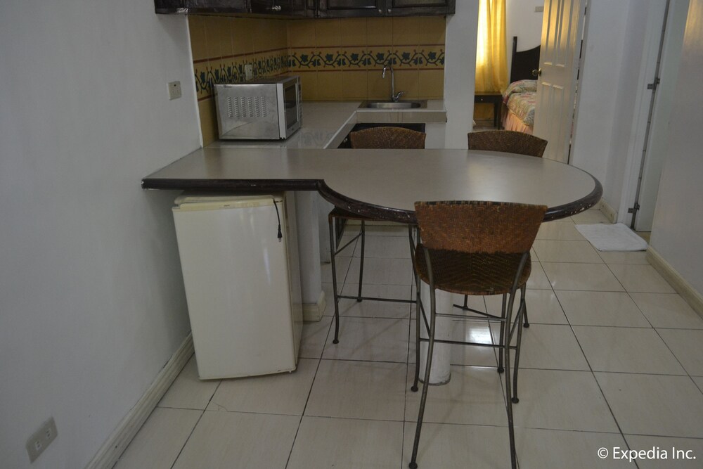 In-Room Kitchenette