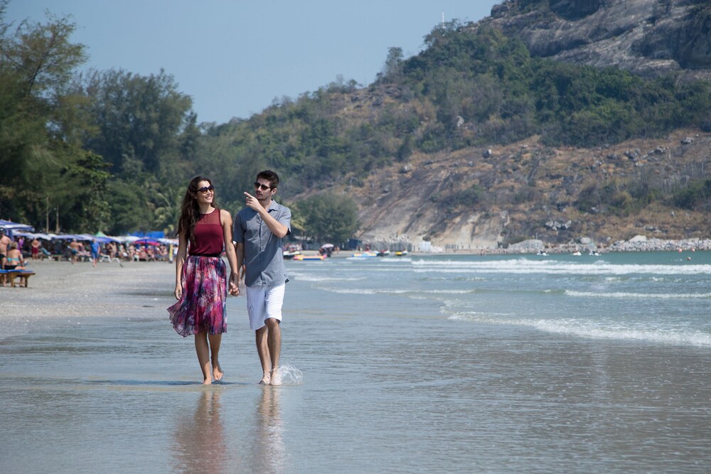 ชายหาด