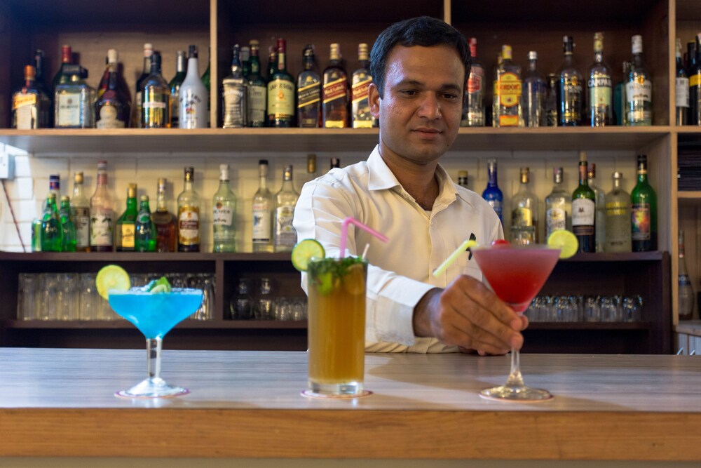 Hotel Bar
