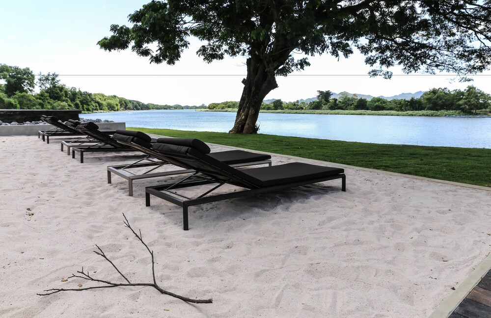 Childrens Play Area - Outdoor