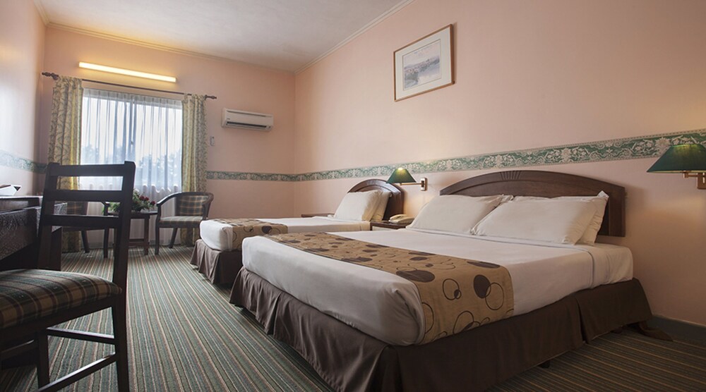 Guest room