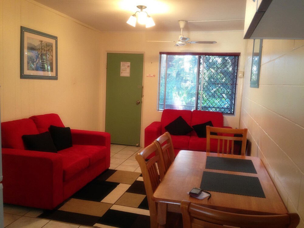 Apartment, 2 Bedrooms - Living Area