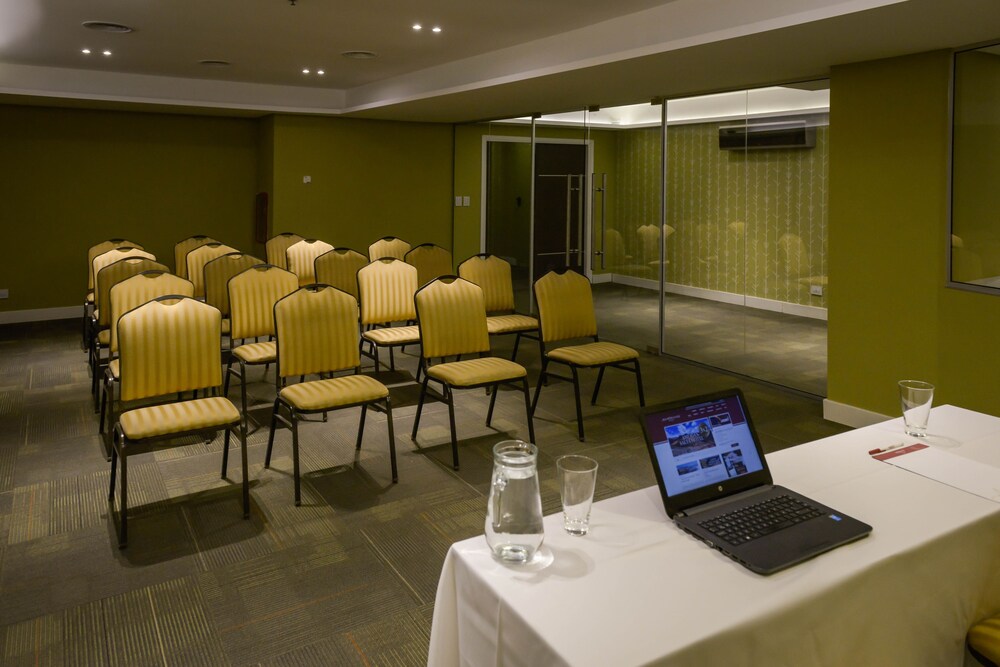 Executive Lounge